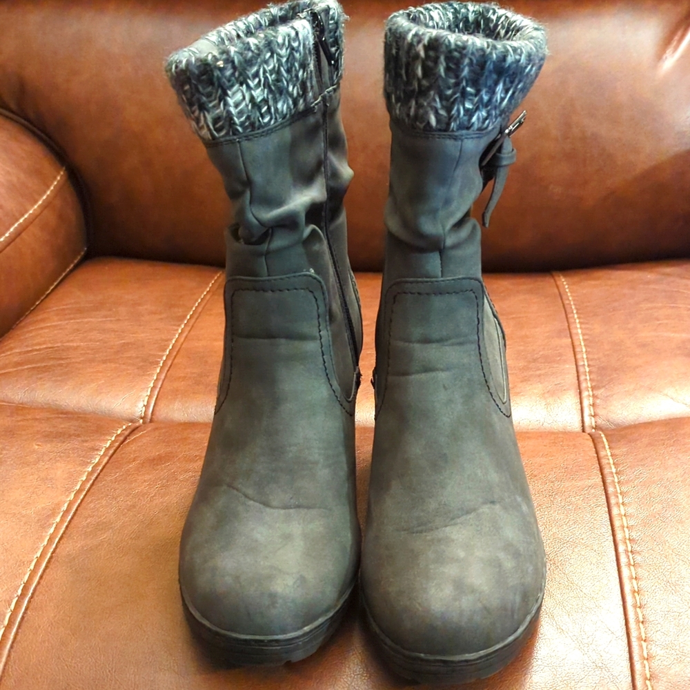 Ingaro Destress Grey Ankle Boots